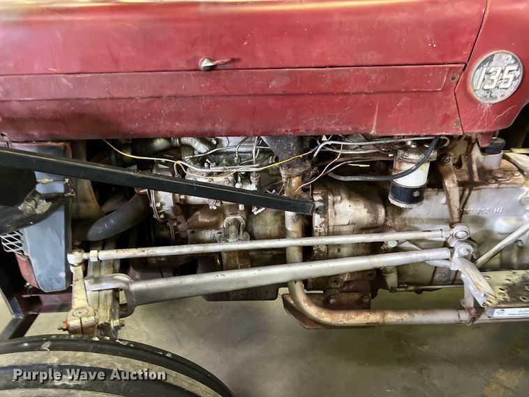 image for item EJ2970 Massey Ferguson 135 tractor