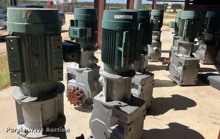 image for item EJ2975 (40) electric motors 