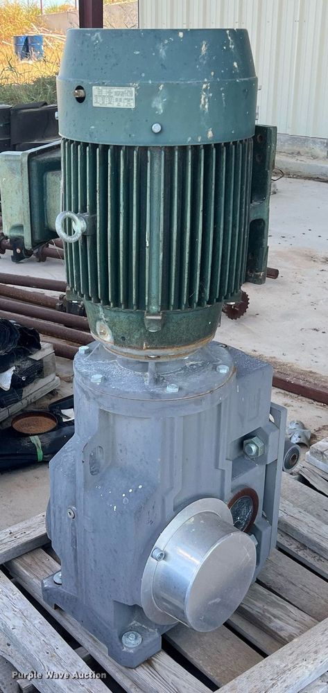 image for item EJ2975 (40) electric motors 