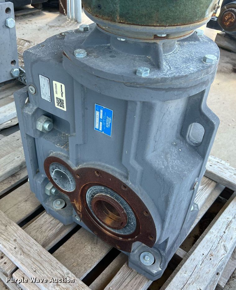 image for item EJ2975 (40) electric motors 