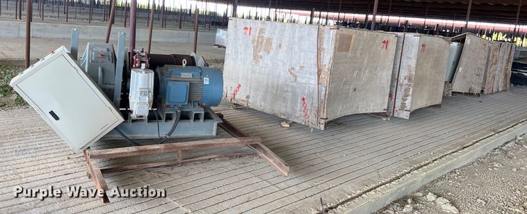 image for item EJ2979 (6) sled winches