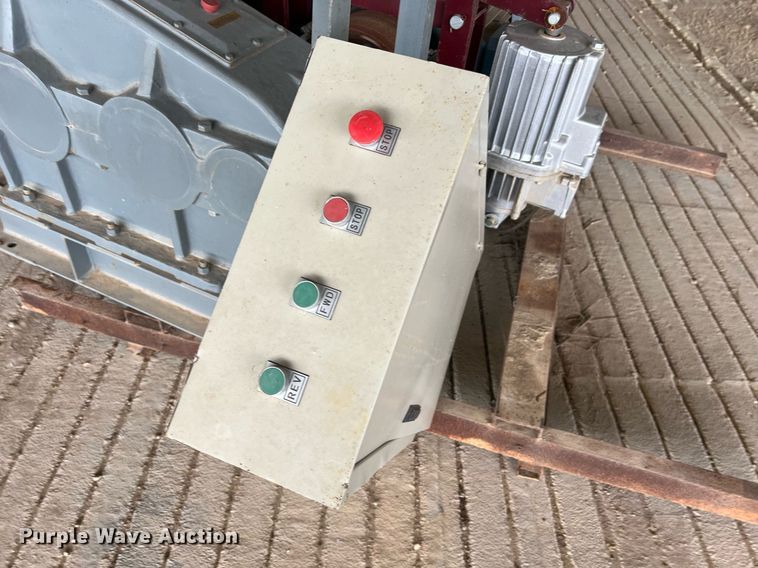 image for item EJ2979 (6) sled winches