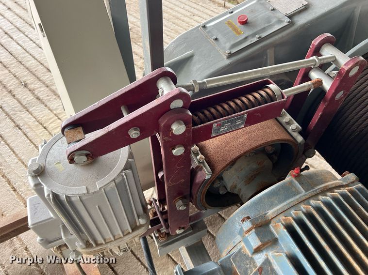 image for item EJ2979 (6) sled winches