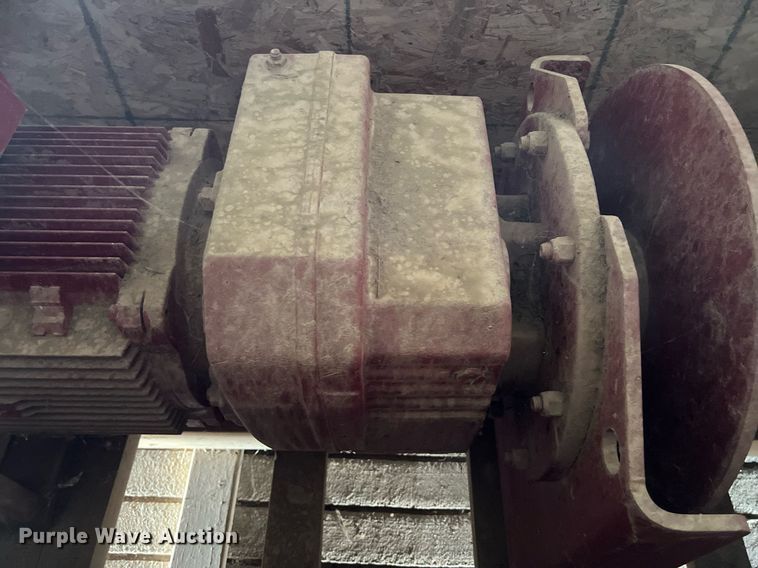 image for item EJ2979 (6) sled winches