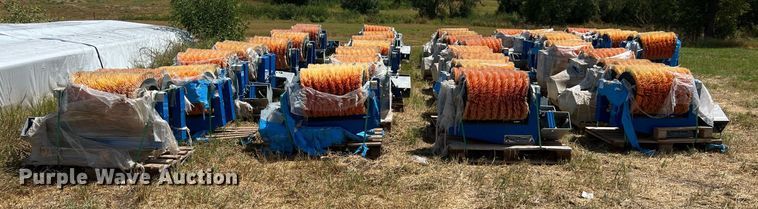 image for item EJ2981 (40) BouMatic Handy Brush cow brushes