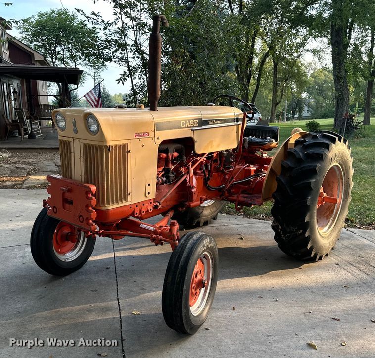image for item EJ7216 1965 Case  530 tractor