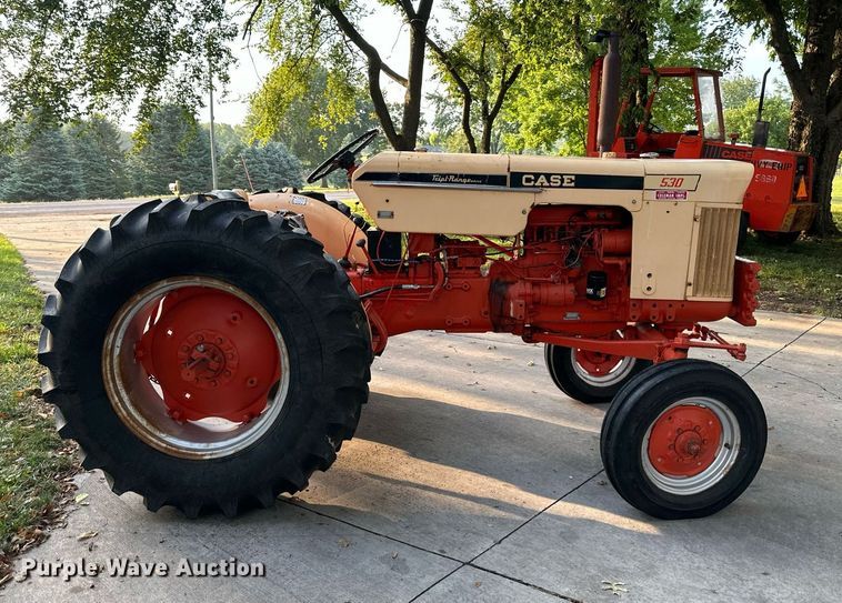 image for item EJ7216 1965 Case  530 tractor
