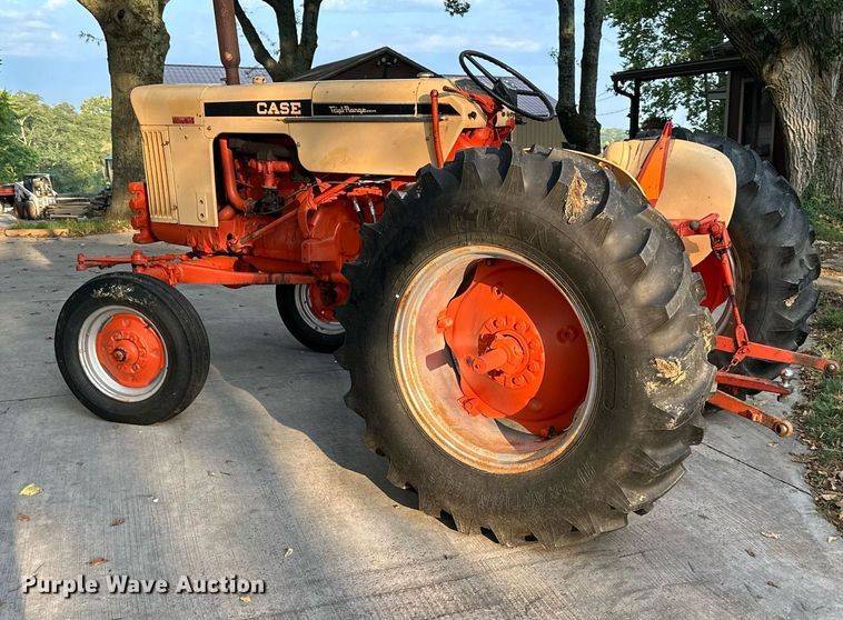 image for item EJ7216 1965 Case  530 tractor
