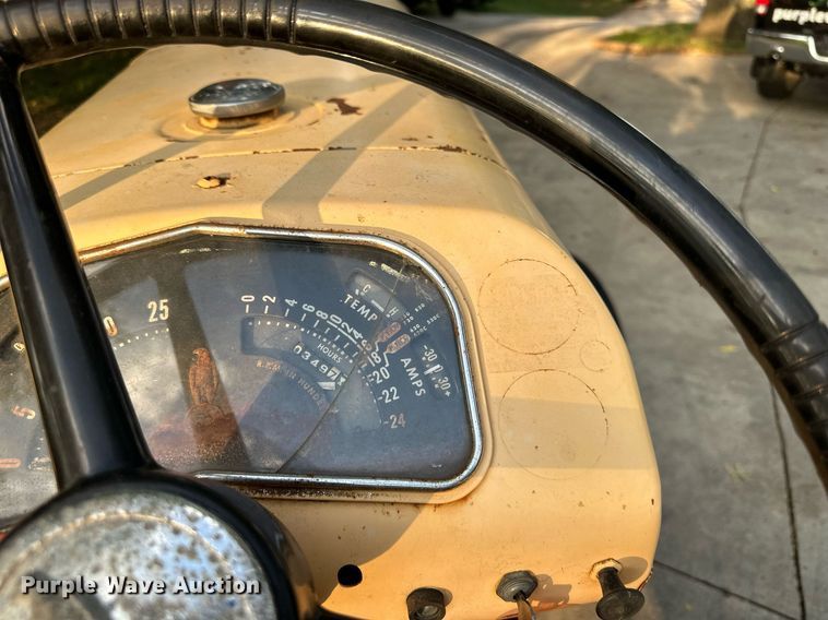 image for item EJ7216 1965 Case  530 tractor