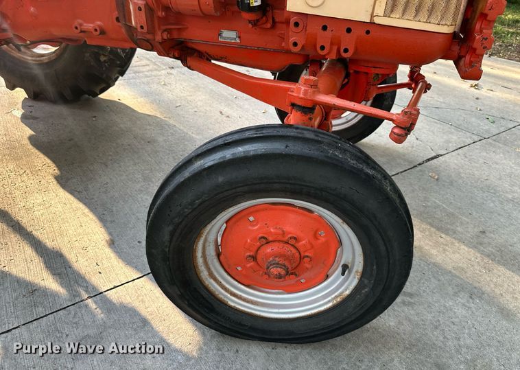 image for item EJ7216 1965 Case  530 tractor