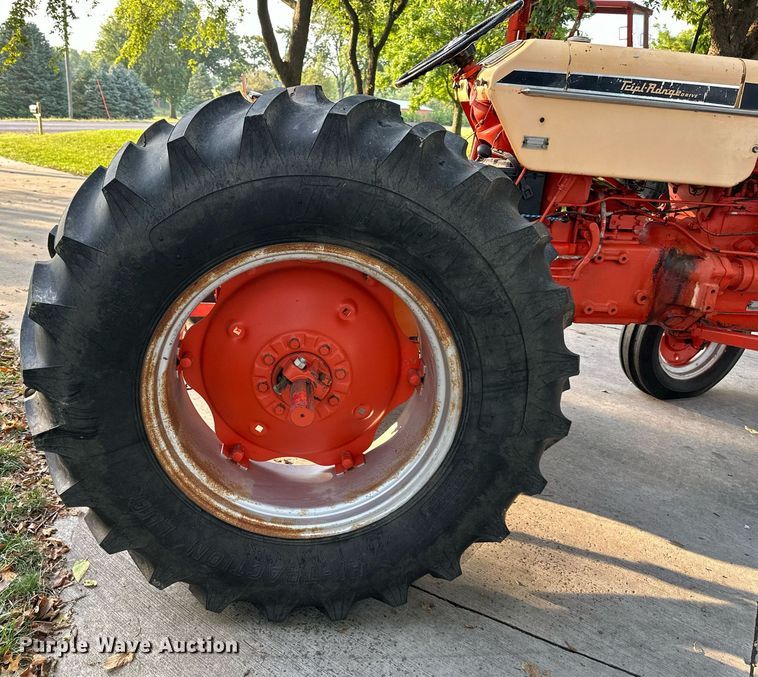 image for item EJ7216 1965 Case  530 tractor