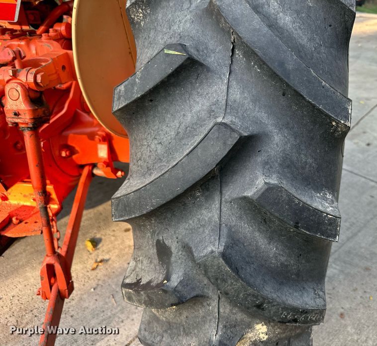 image for item EJ7216 1965 Case  530 tractor