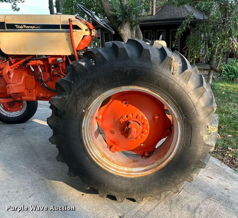 image for item EJ7216 1965 Case  530 tractor