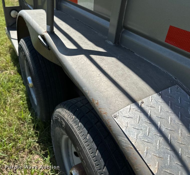 image for item EJ8864 2015 W-W livestock trailer