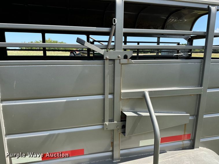 image for item EJ8864 2015 W-W livestock trailer