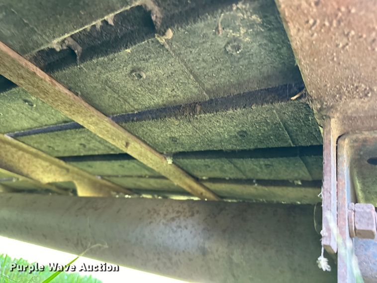 image for item EJ8864 2015 W-W livestock trailer