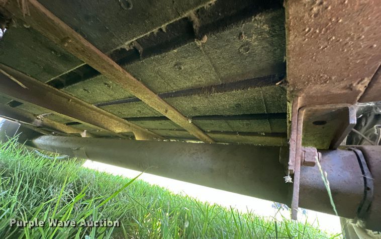 image for item EJ8864 2015 W-W livestock trailer