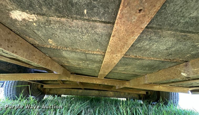 image for item EJ8864 2015 W-W livestock trailer