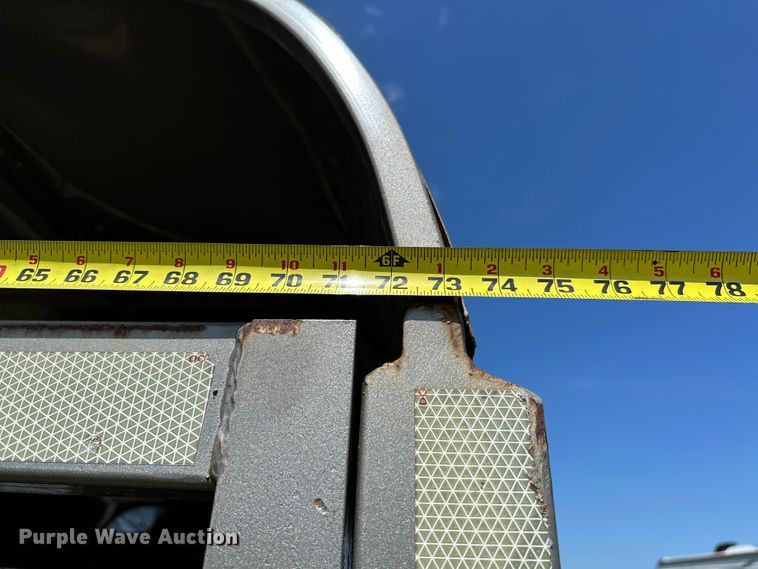 image for item EJ8864 2015 W-W livestock trailer