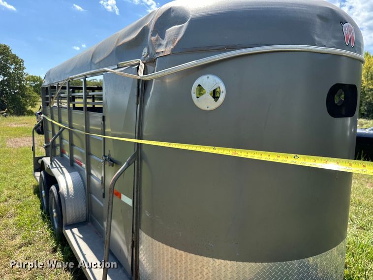 image for item EJ8864 2015 W-W livestock trailer
