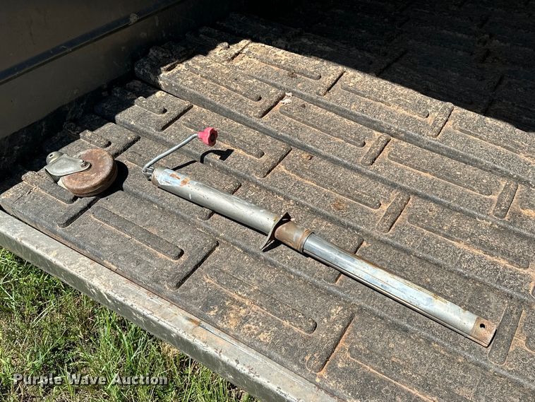 image for item EJ8864 2015 W-W livestock trailer