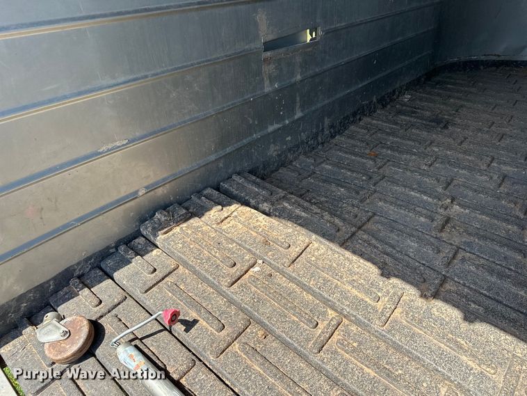 image for item EJ8864 2015 W-W livestock trailer