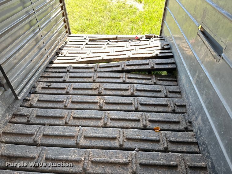 image for item EJ8864 2015 W-W livestock trailer