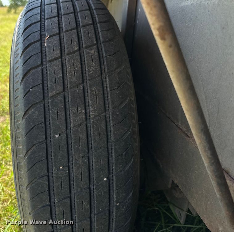 image for item EJ8864 2015 W-W livestock trailer