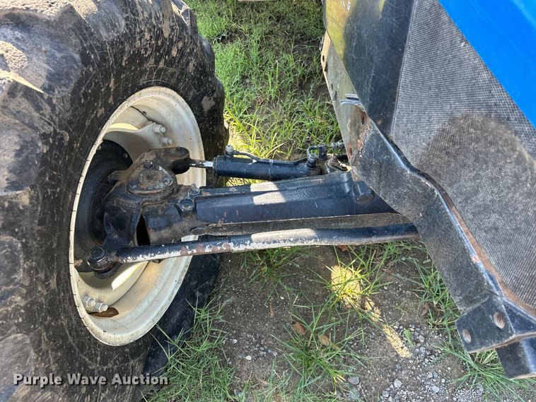 image for item EJ8877 2004 New Holland  TS115A MFWD tractor
