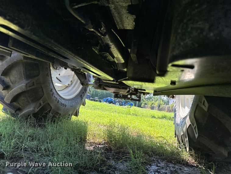 image for item EJ8877 2004 New Holland  TS115A MFWD tractor