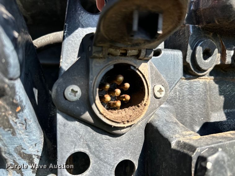 image for item EJ8877 2004 New Holland  TS115A MFWD tractor