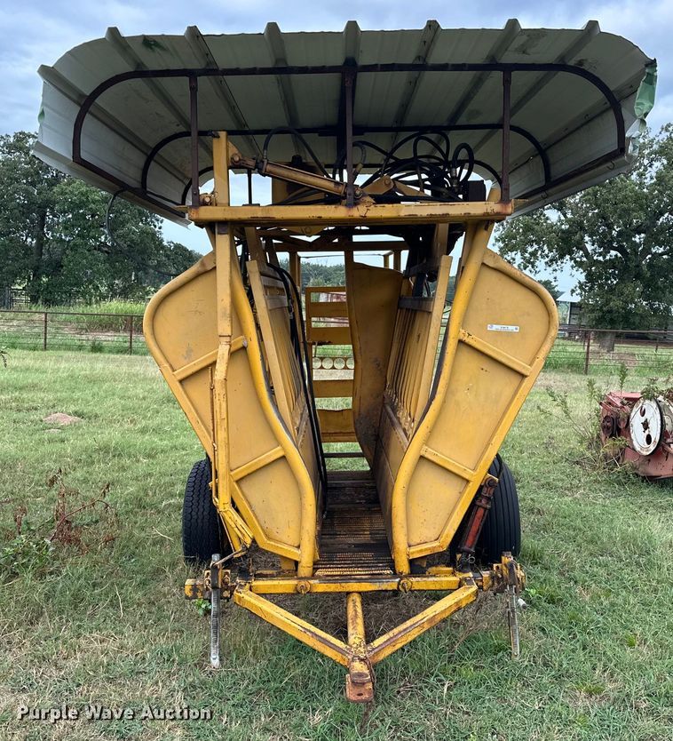 image for item EJ8878 Livestock chute 