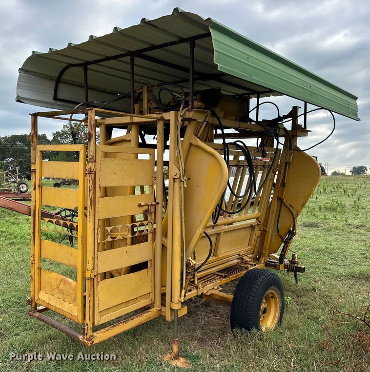 image for item EJ8878 Livestock chute 