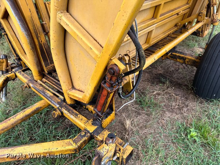 image for item EJ8878 Livestock chute 