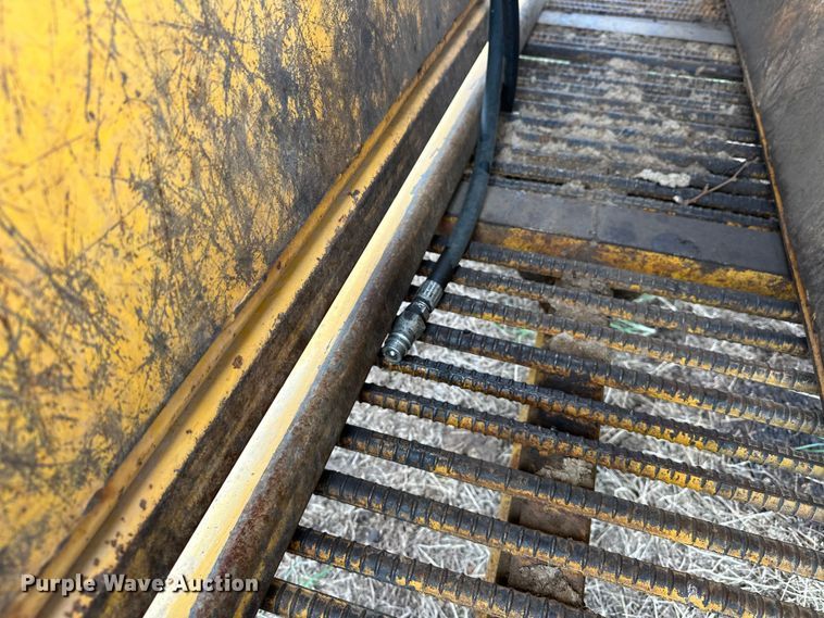 image for item EJ8878 Livestock chute 