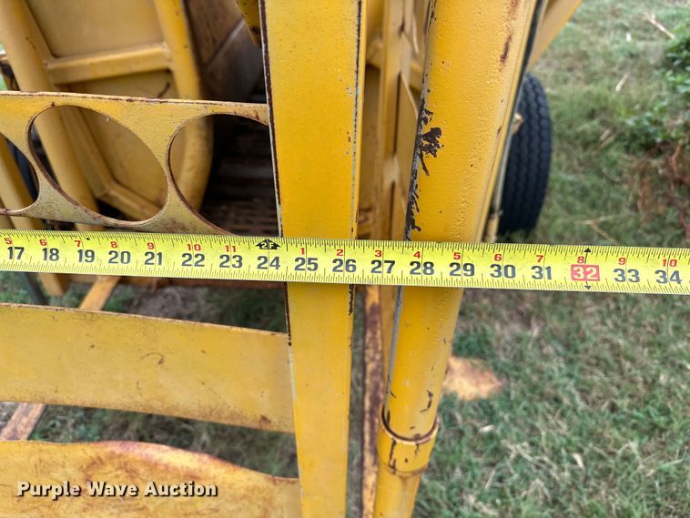 image for item EJ8878 Livestock chute 