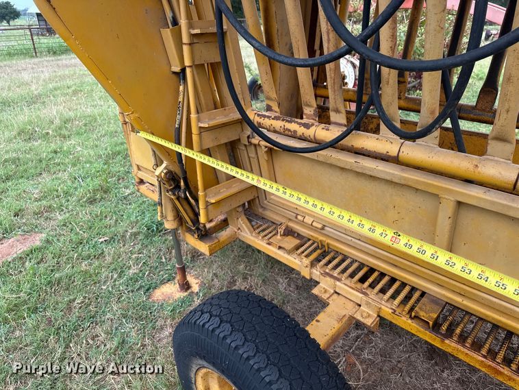 image for item EJ8878 Livestock chute 