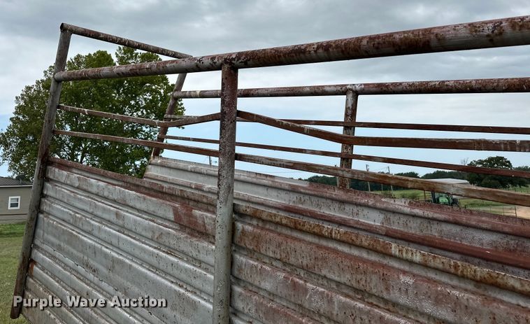 image for item EJ8881 Livestock loading chute