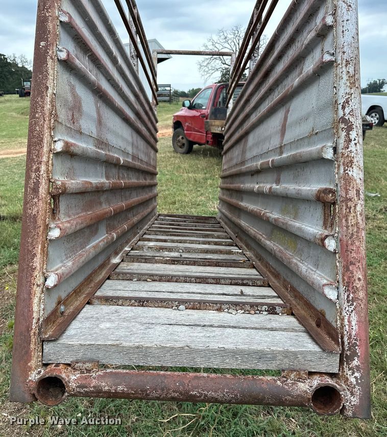 image for item EJ8881 Livestock loading chute