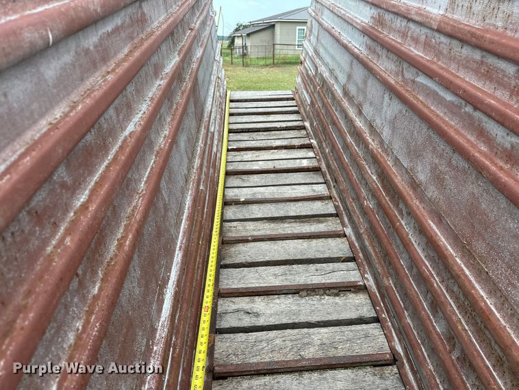 image for item EJ8881 Livestock loading chute