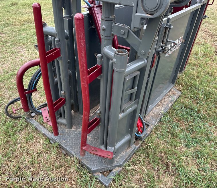 image for item EJ8882 WW  livestock chute 
