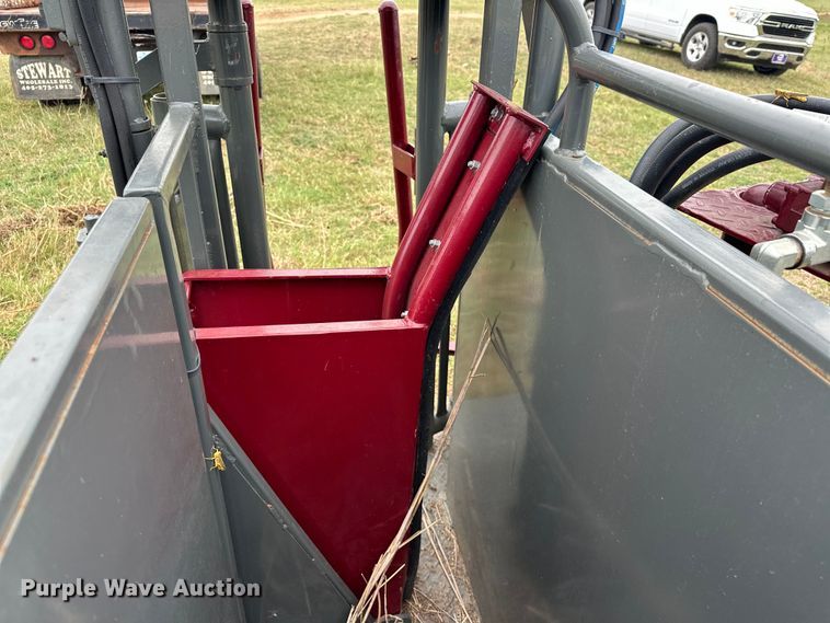 image for item EJ8882 WW  livestock chute 
