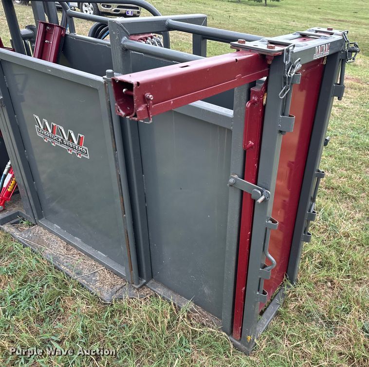 image for item EJ8882 WW  livestock chute 