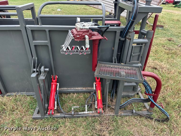 image for item EJ8882 WW  livestock chute 