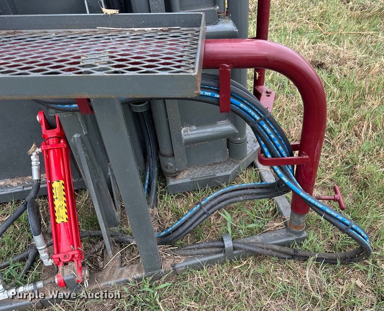 image for item EJ8882 WW  livestock chute 