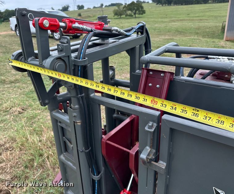 image for item EJ8882 WW  livestock chute 