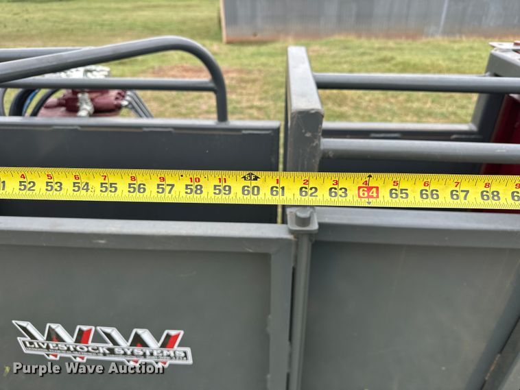 image for item EJ8882 WW  livestock chute 