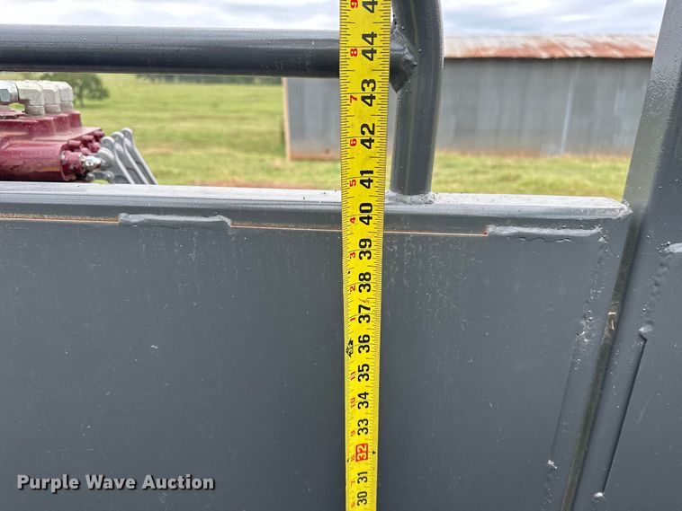 image for item EJ8882 WW  livestock chute 