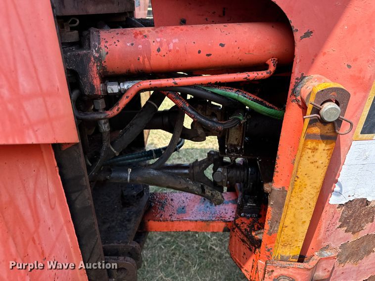 image for item EJ8883 1978 Allis-Chalmers  7580 4WD tractor