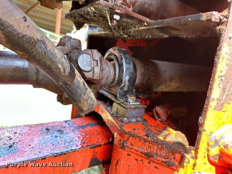 image for item EJ8883 1978 Allis-Chalmers  7580 4WD tractor